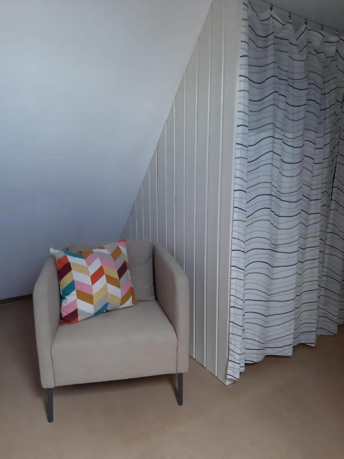 Giebelzimmer Mit Weinbergblick Stetten  Esterno foto